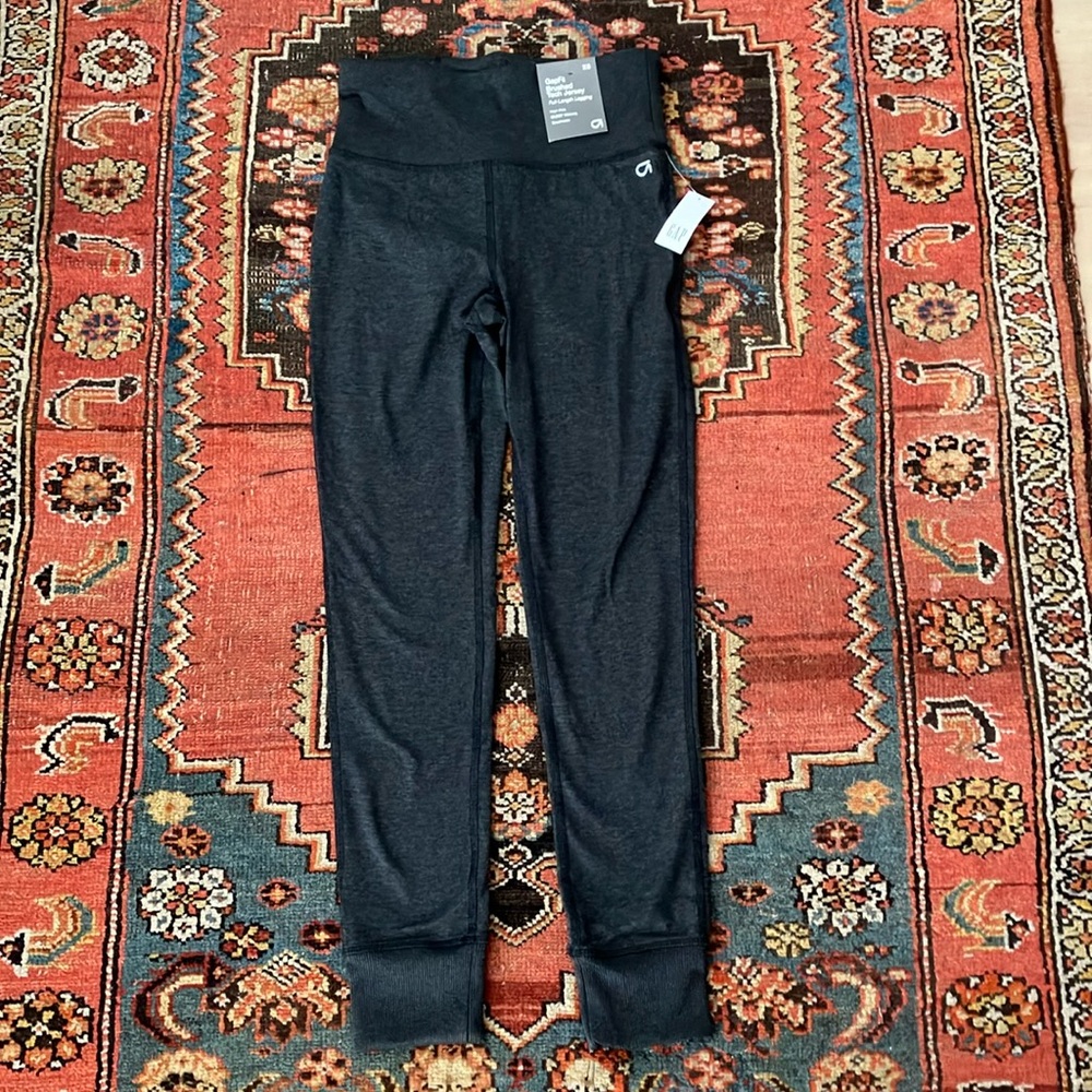 Gap fit brushed tech jersey leggings xs